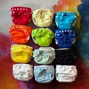 Set of 12 Colorful Cloth Diapers Charlie Banana Adjustable Like New